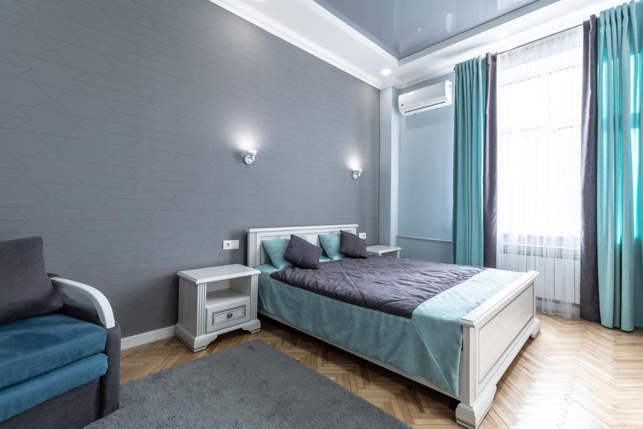 לבוב Inshiapartments On Liberty Avenue מראה חיצוני תמונה